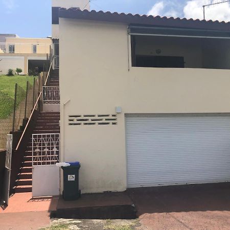Belle Vue Apartamento La Trinité Exterior foto